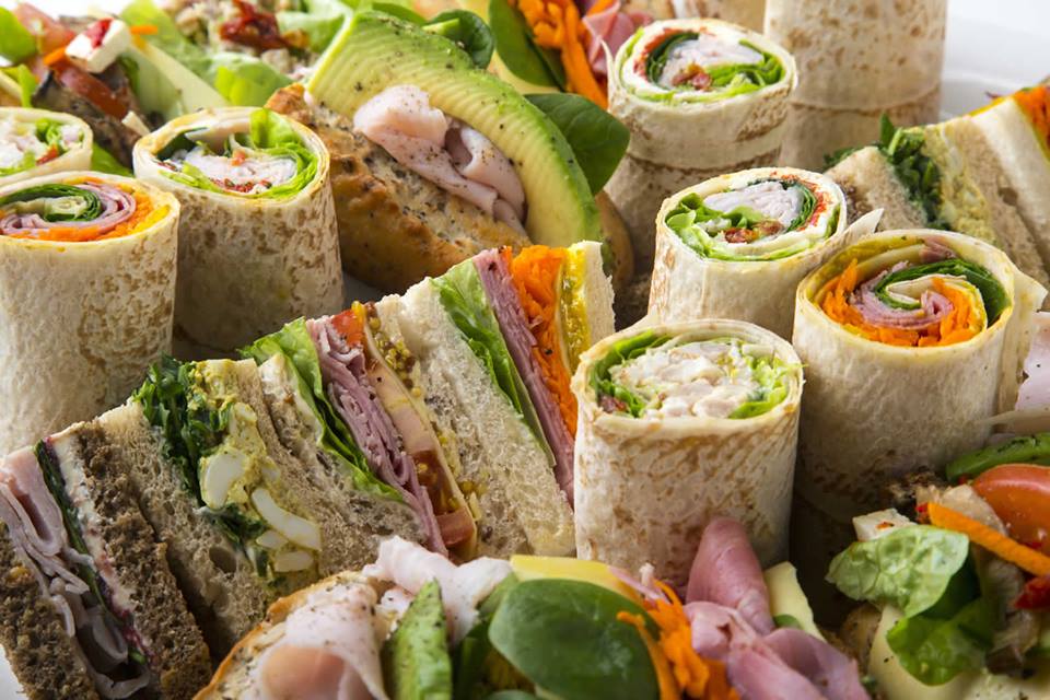 petit delivery food coffee athens