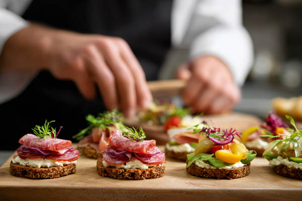 Μενού Νο1 finger food σε μπουφέ βάπτισης Μενού Νο1 finger food
